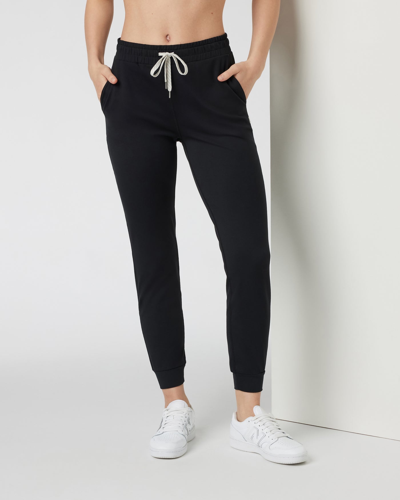 VUORI Women's Performance Joggers- Long